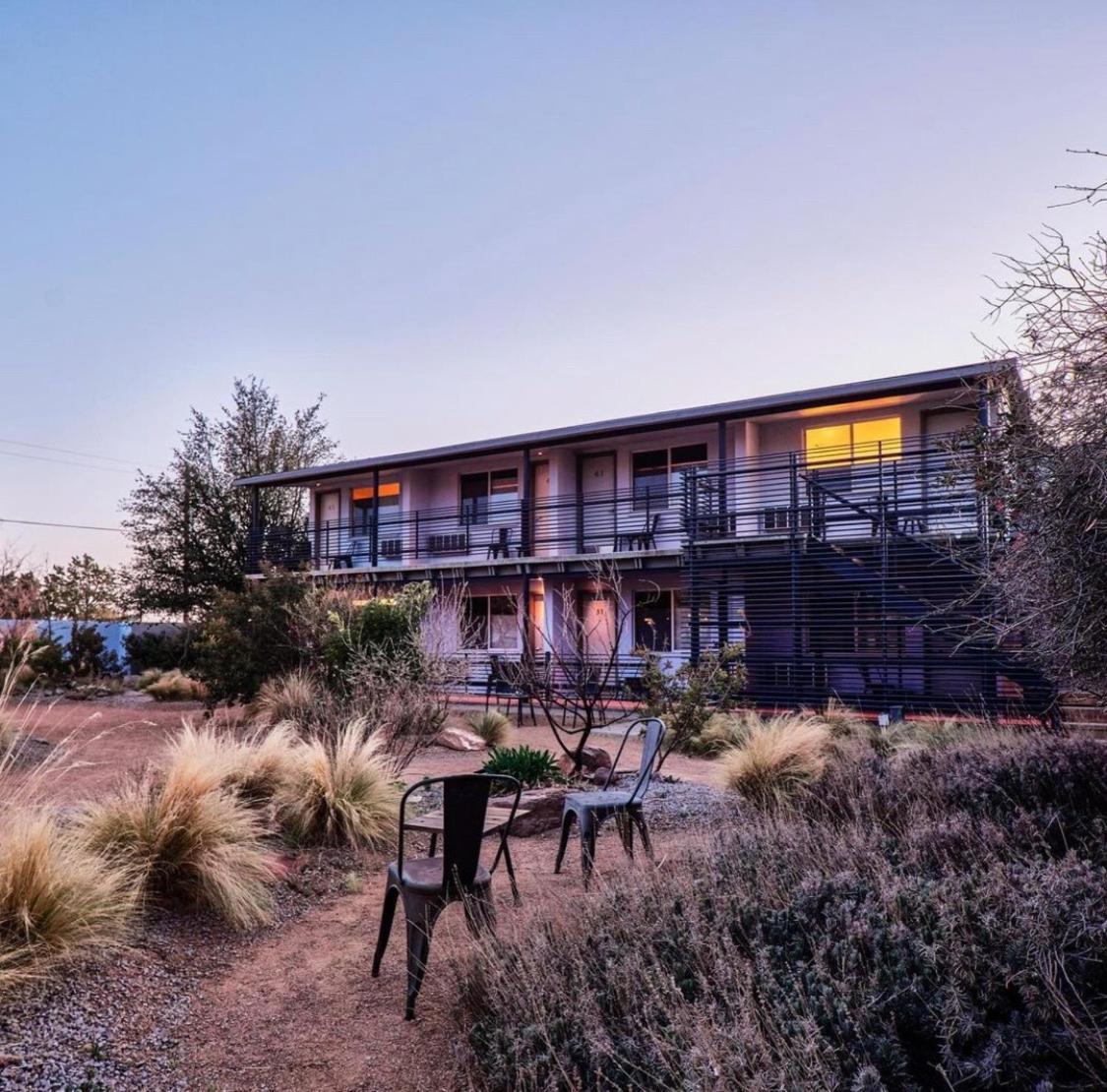 Thunderbird Hotel Marfa Exterior photo